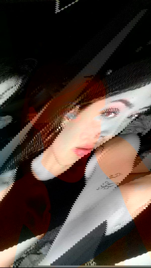 eceebayraktr image ~ Altpins