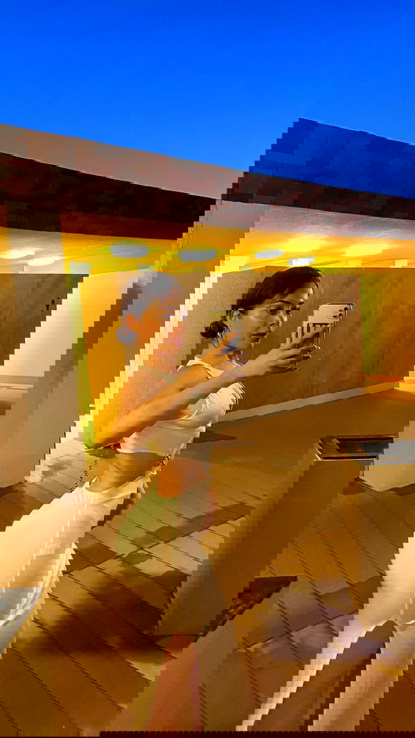 eceebayraktr image ~ Altpins