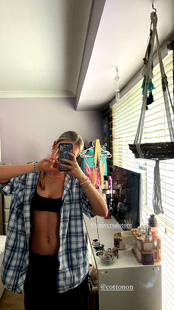 eemilyryan_ instagram image archive image