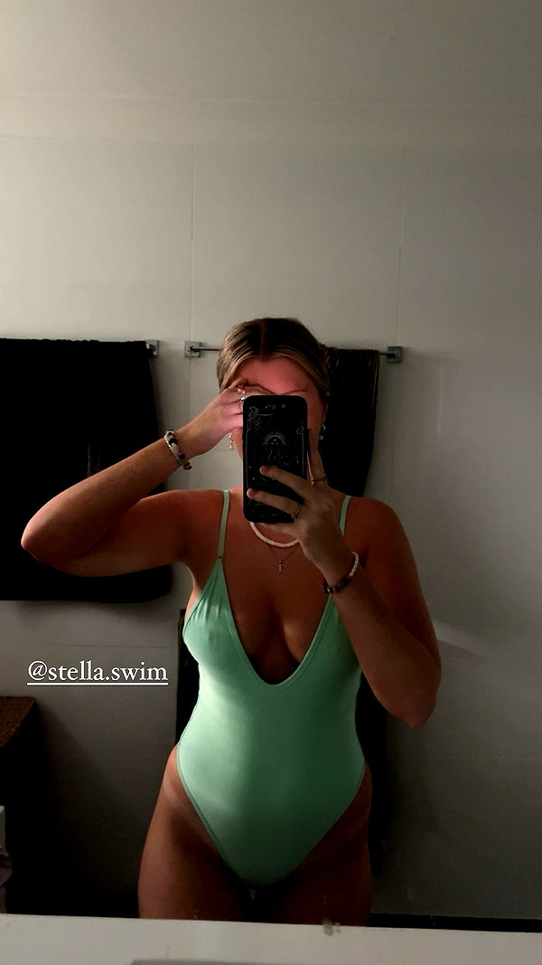eemilyryan_ instagram image archive image