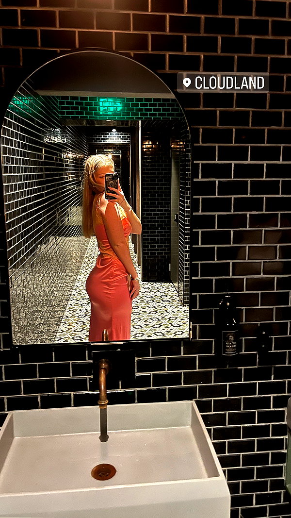 eemilyryan_ instagram image archive image