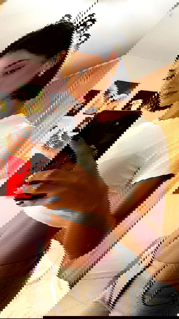 efrat_elmalich image ~ Altpins