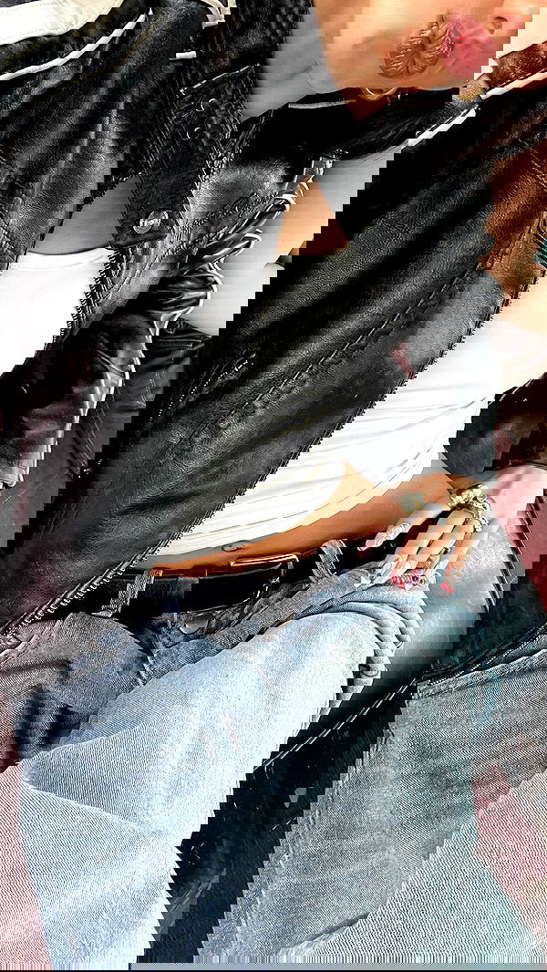 efrat_elmalich image ~ Altpins