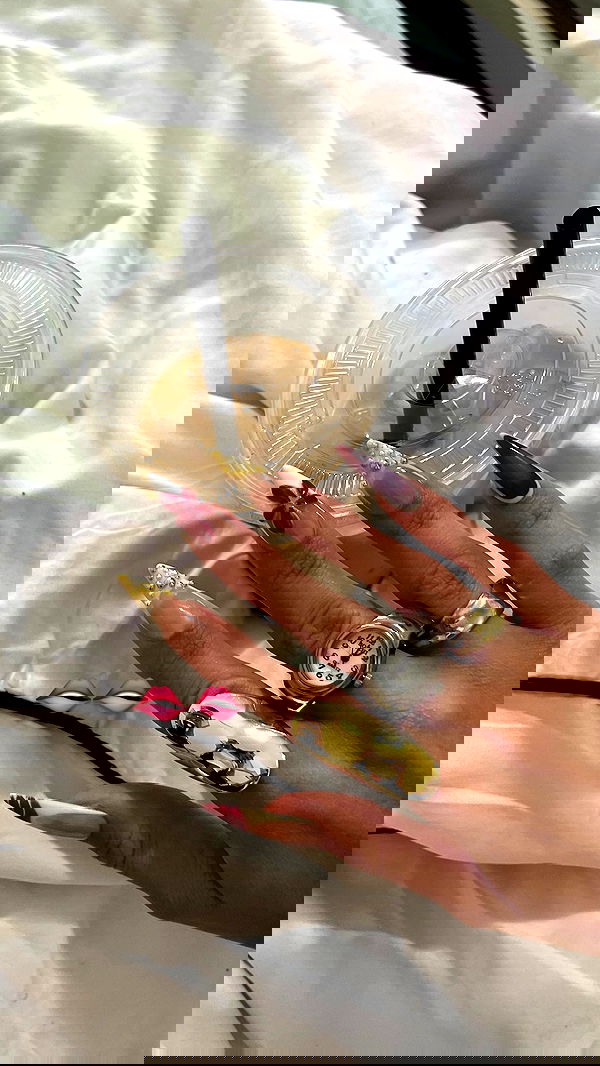 efrat_elmalich image ~ Altpins