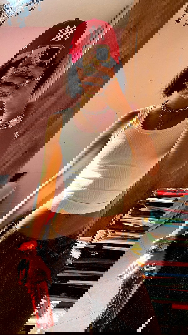 efrat_elmalich image ~ Altpins