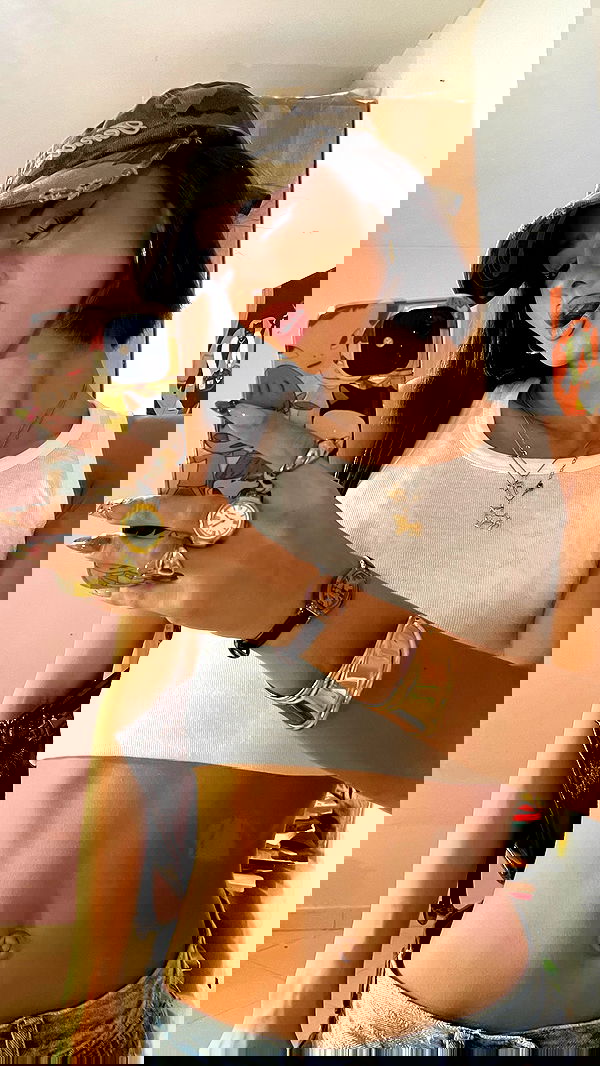 efrat_elmalich image ~ Altpins