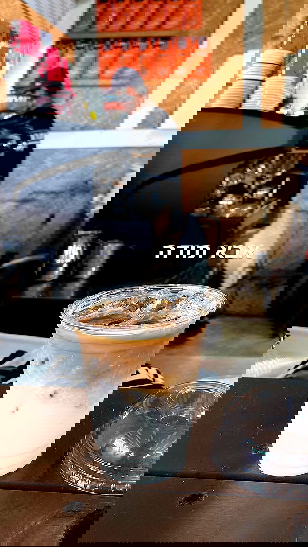 efrat_elmalich image ~ Altpins