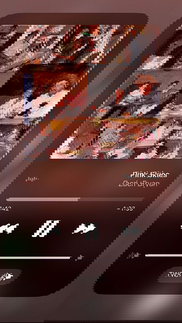 efrat_elmalich image ~ Altpins