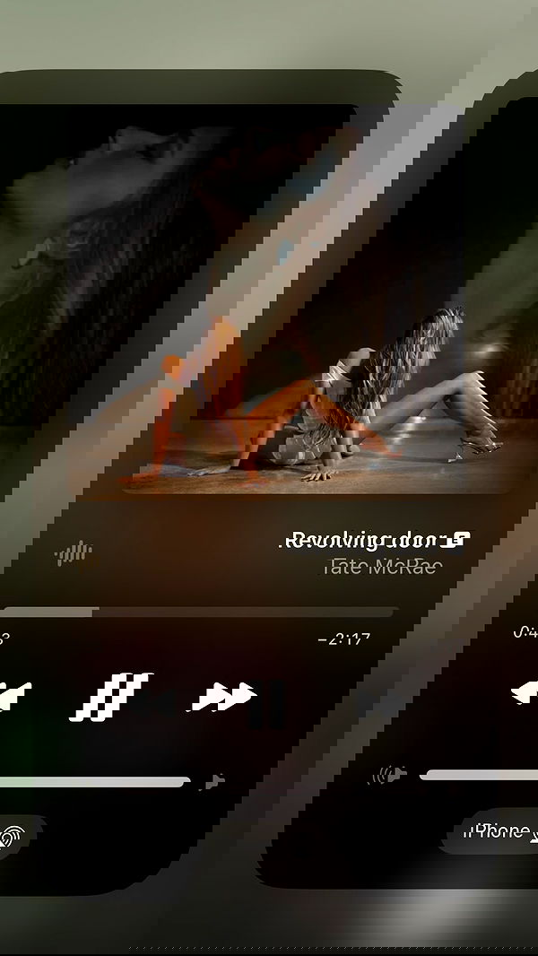 efrat_elmalich image ~ Altpins