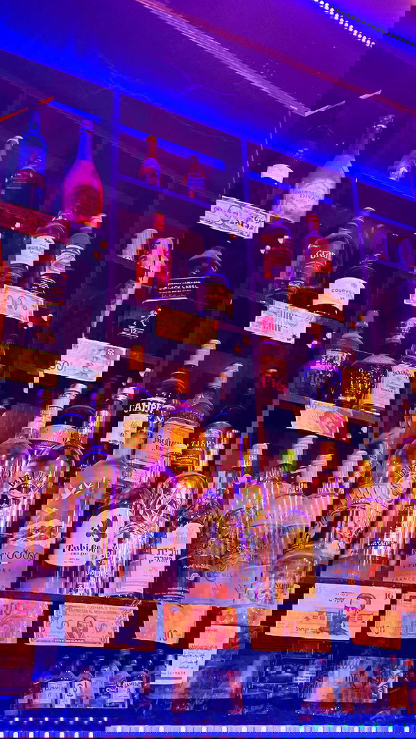 efrat_elmalich image ~ Altpins