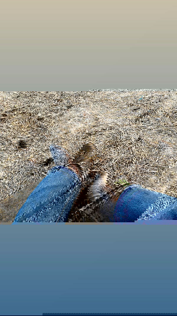 efrat_elmalich image ~ Altpins