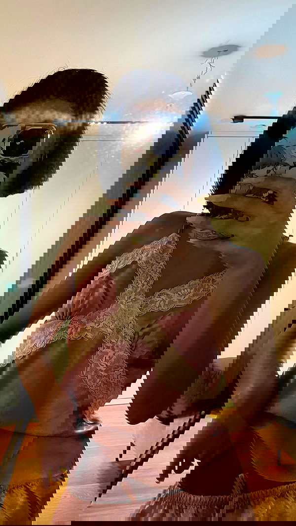 efrat_elmalich image ~ Altpins