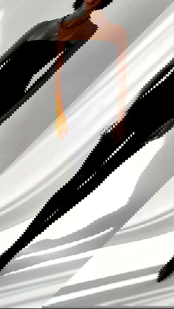 efrat_elmalich image ~ Altpins