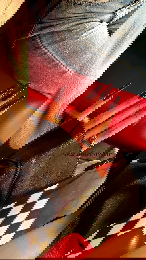 efrat_elmalich image ~ Altpins