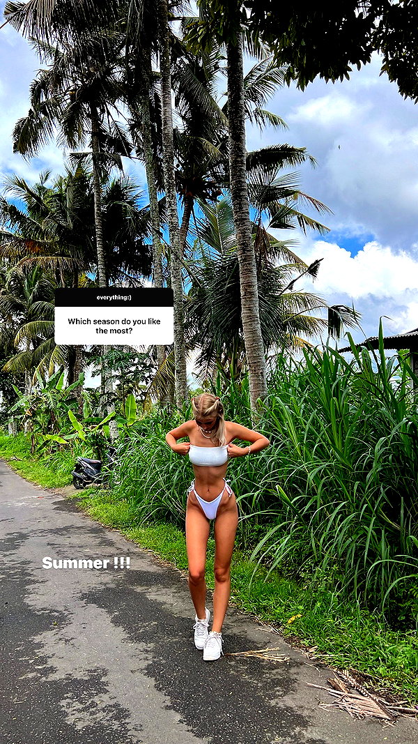 elena.zbt instagram image archive image