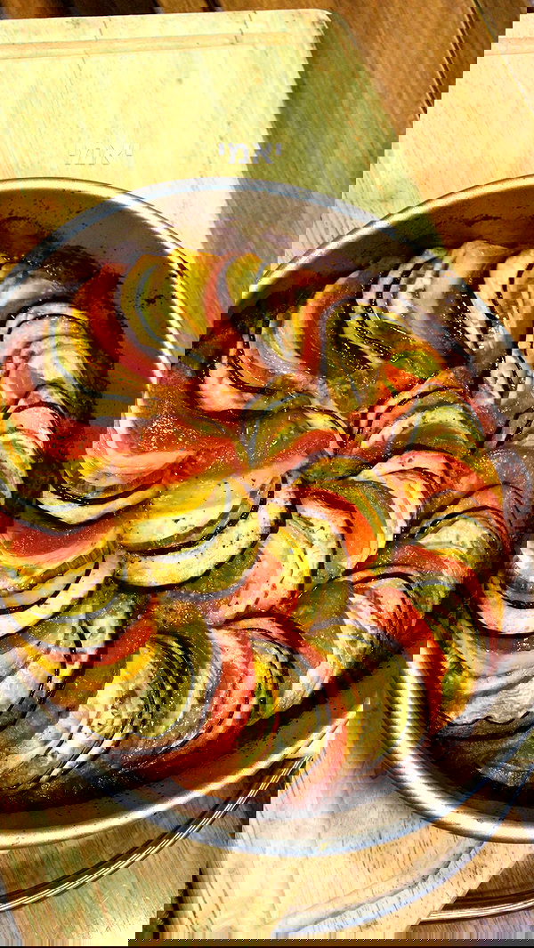 elianachetrit image ~ Altpins