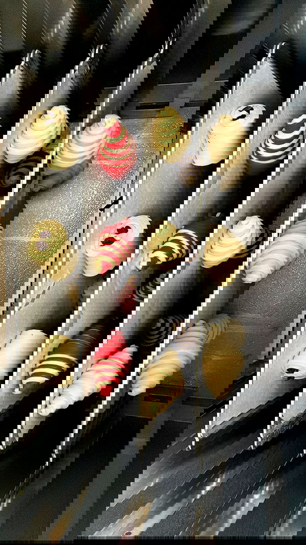 elianachetrit image ~ Altpins