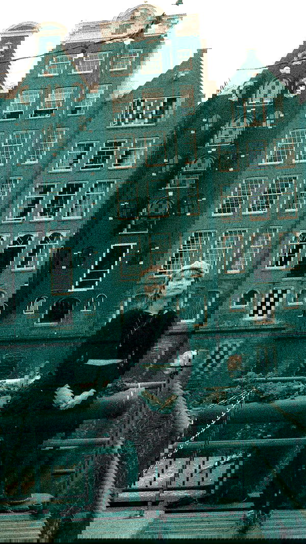 elianachetrit image ~ Altpins