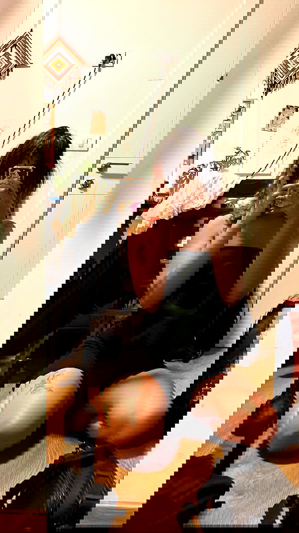 elianachetrit image ~ Altpins