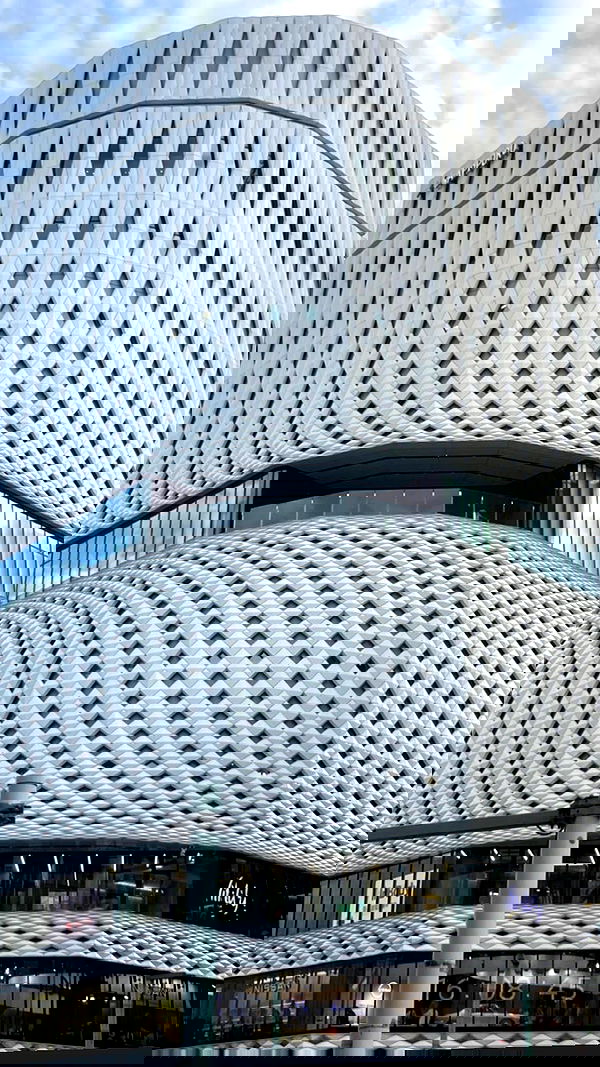 elianachetrit image ~ Altpins