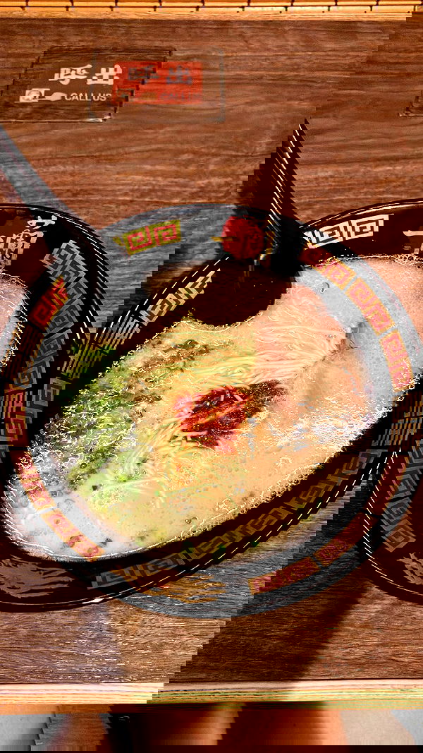 elianachetrit image ~ Altpins