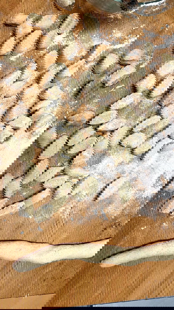 elianachetrit image ~ Altpins