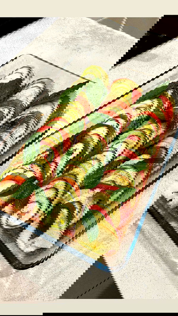 elianachetrit image ~ Altpins