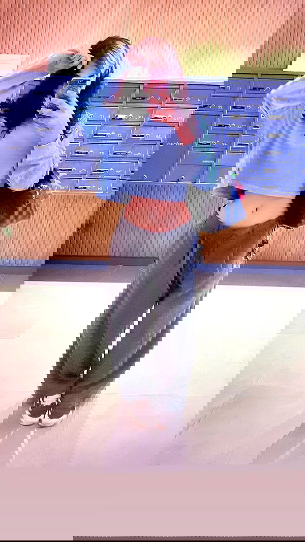 elianachetrit image ~ Altpins