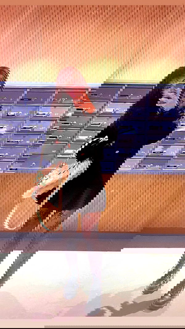 elianachetrit image ~ Altpins