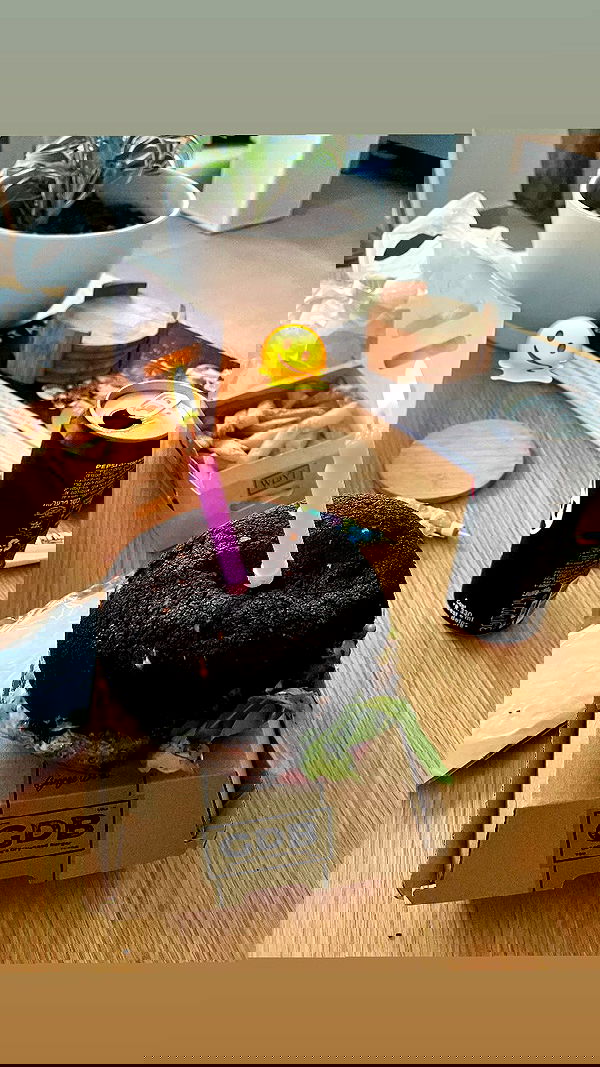 elianachetrit image ~ Altpins