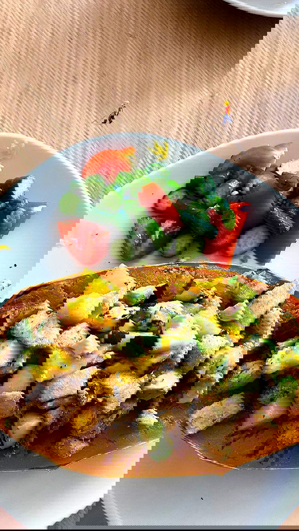 elianachetrit image ~ Altpins