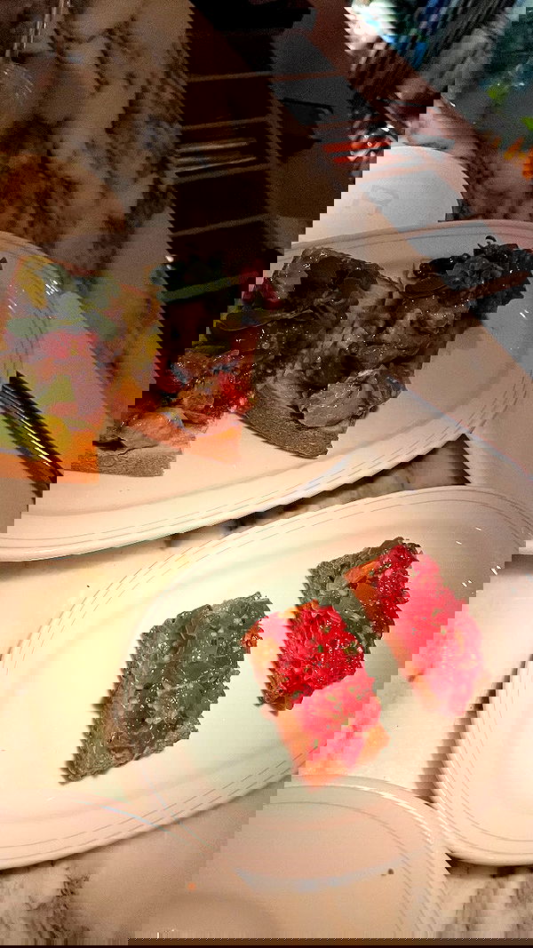 elianachetrit image ~ Altpins