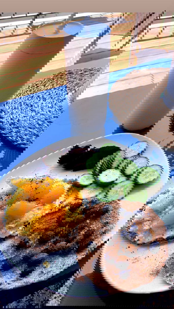 elianachetrit image ~ Altpins