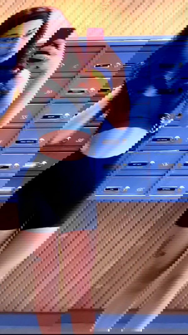 elianachetrit image ~ Altpins