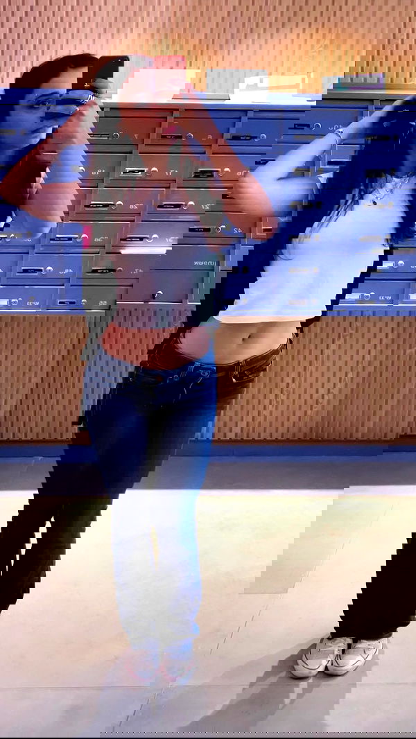 elianachetrit image ~ Altpins