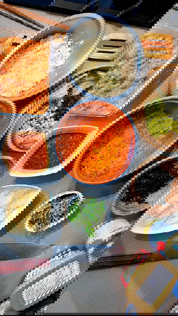 elianachetrit image ~ Altpins