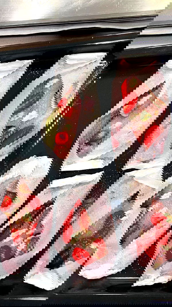 elianachetrit image ~ Altpins