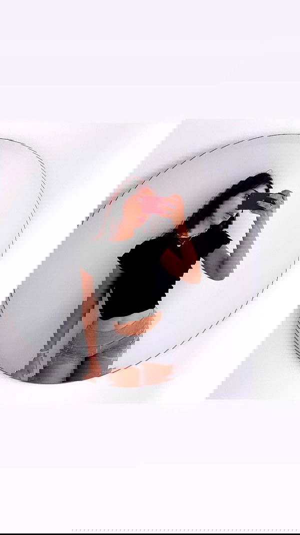 elianachetrit image ~ Altpins