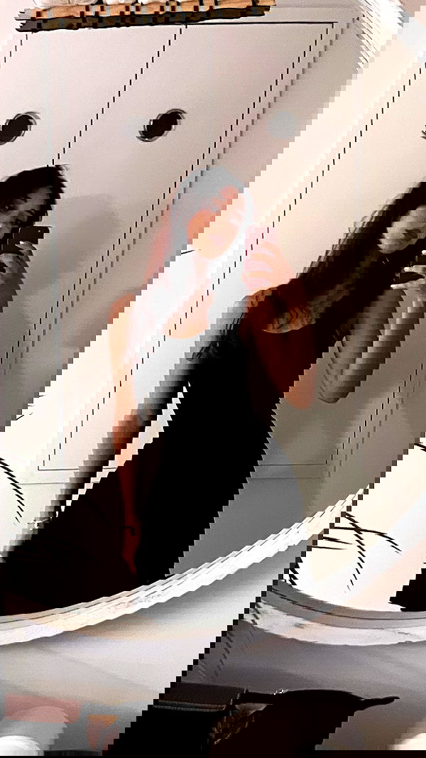 elianachetrit image ~ Altpins