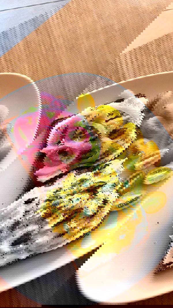 elianachetrit image ~ Altpins