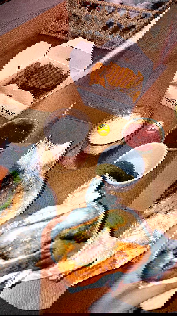 elianachetrit image ~ Altpins