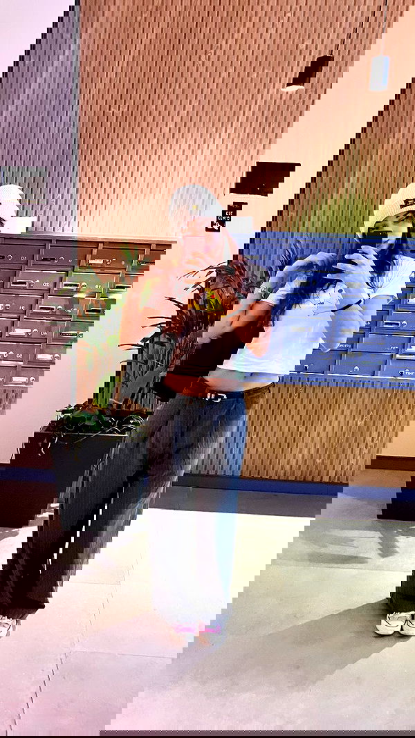 elianachetrit image ~ Altpins