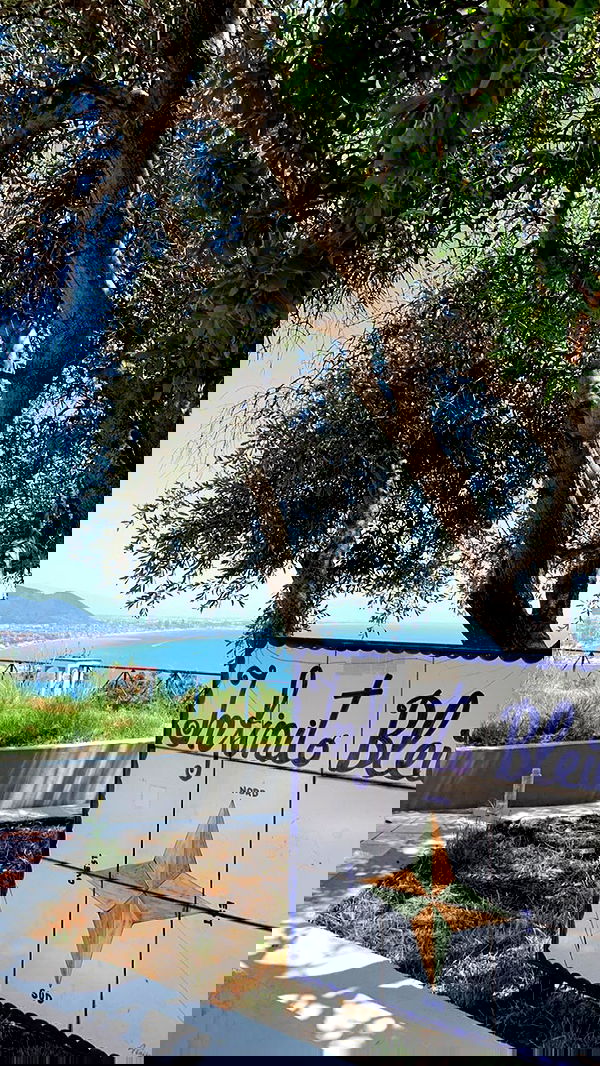 ellamwatts_ ellamwatts_ archive image