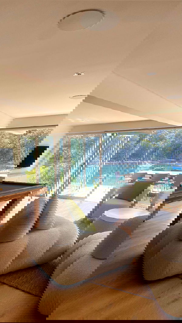 ellamwatts_ ellamwatts_ archive image