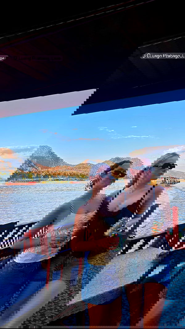 ellamwatts_ ellamwatts_ archive image