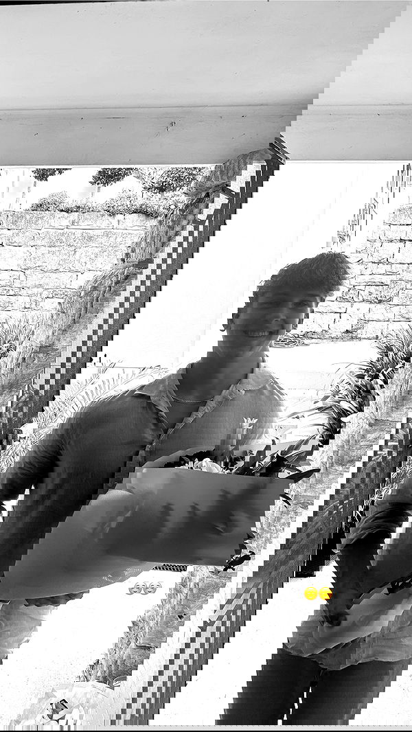 ellamwatts_ ellamwatts_ archive image