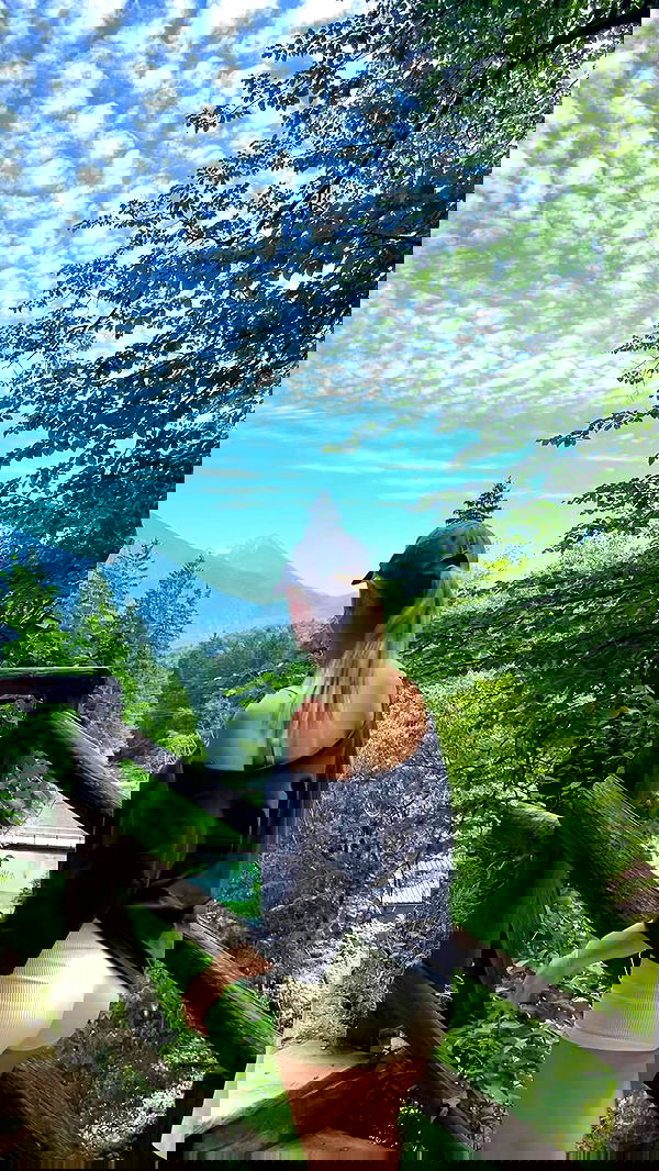 ellamwatts_ ellamwatts_ archive image