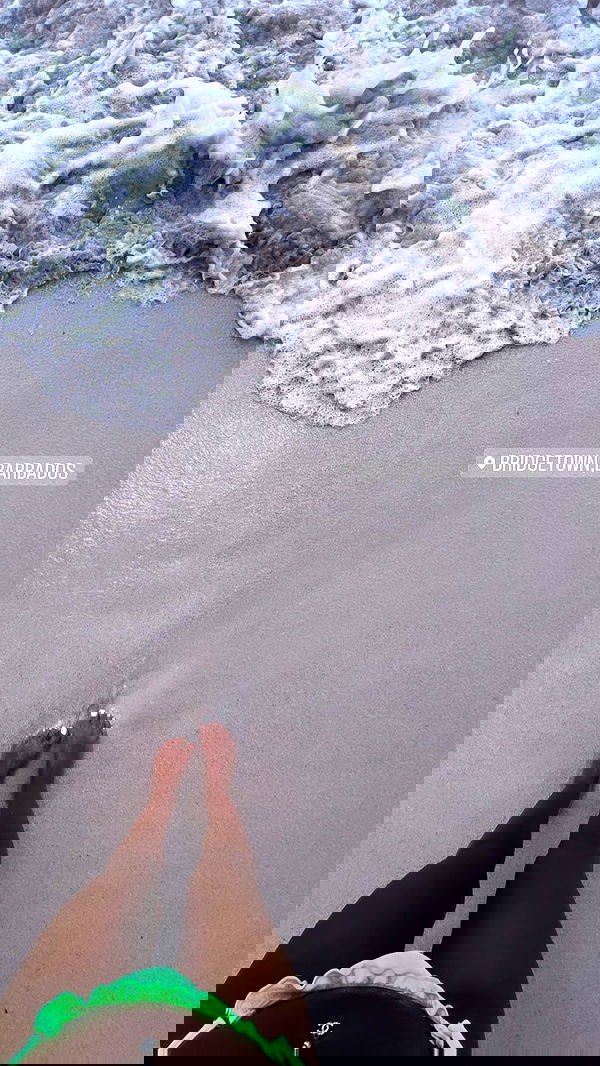 ellie.coldwell image ~ Altpins