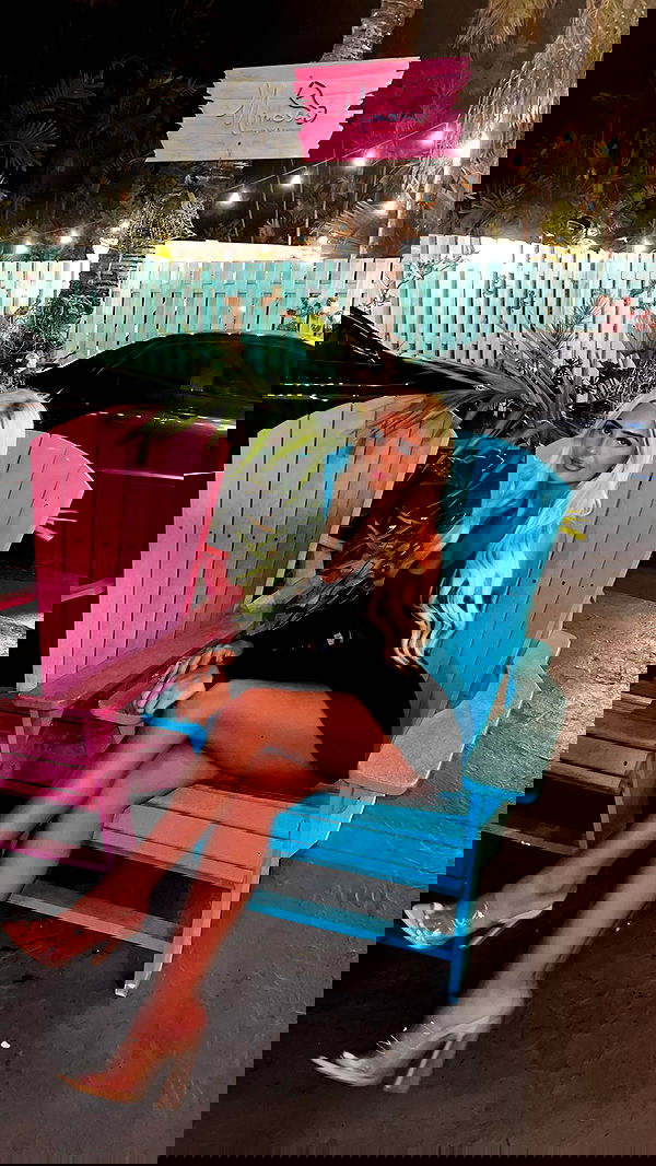 ellie.coldwell image ~ Altpins