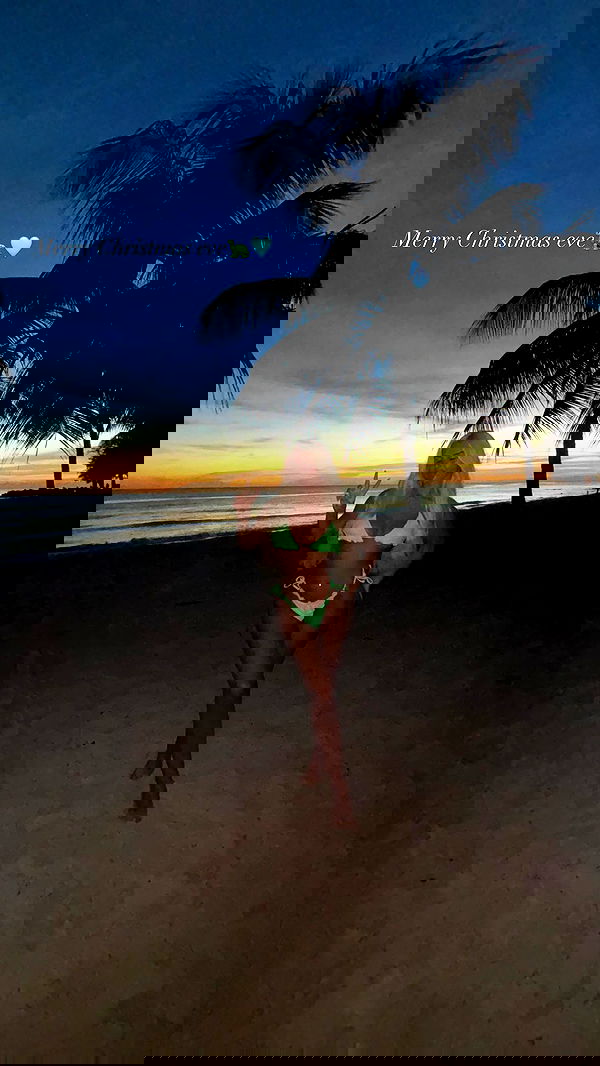 ellie.coldwell image ~ Altpins